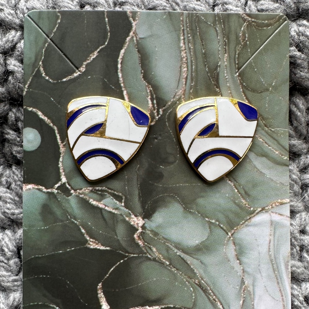 Vintage cloisonné Navy gold and white earrings studs excellent condition